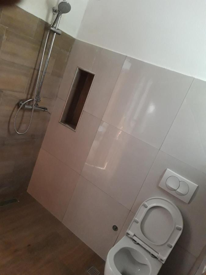 Bujtinat Skenderi Gjinar 2 Villa Dış mekan fotoğraf