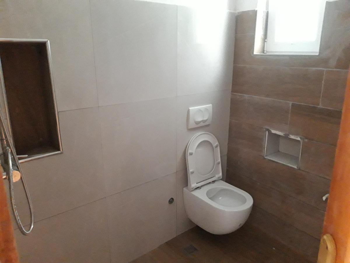 Bujtinat Skenderi Gjinar 2 Villa Dış mekan fotoğraf