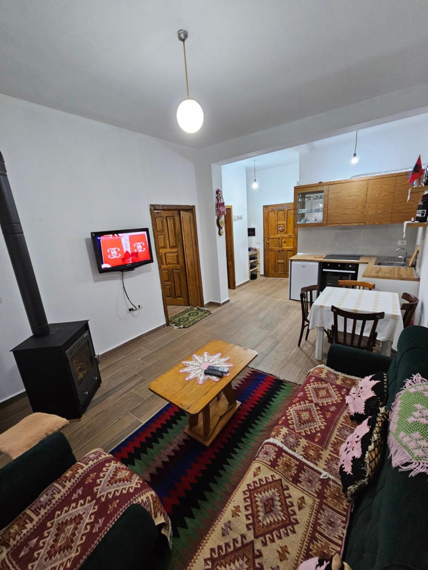 Bujtinat Skenderi Gjinar 2 Villa Dış mekan fotoğraf